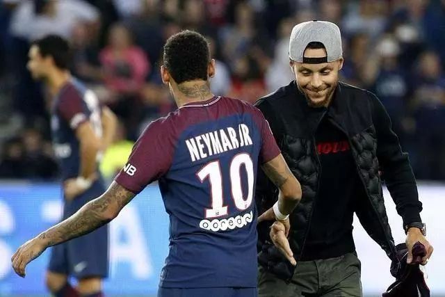 赖身体对抗 赖身体对抗